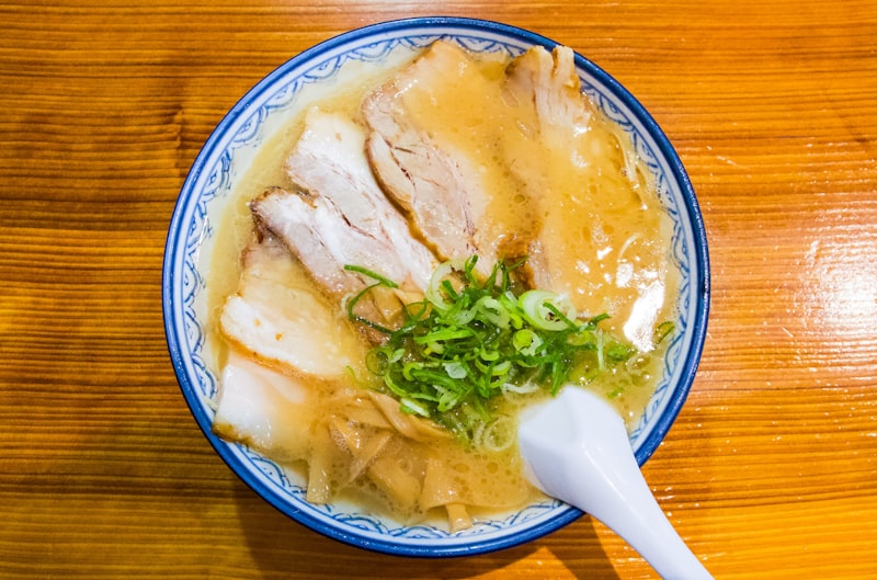 麺処 黒虎 飲食店LP